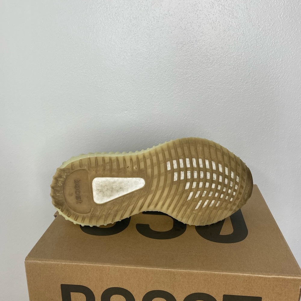 Yeezy Boost 350 V2 - Picture 10 of 11